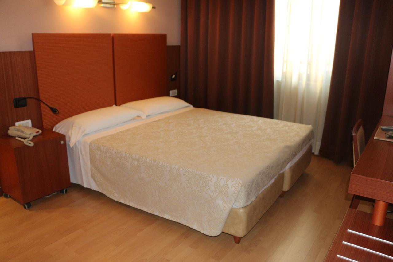 Bella Italia Palace Hotel Novara Exterior photo
